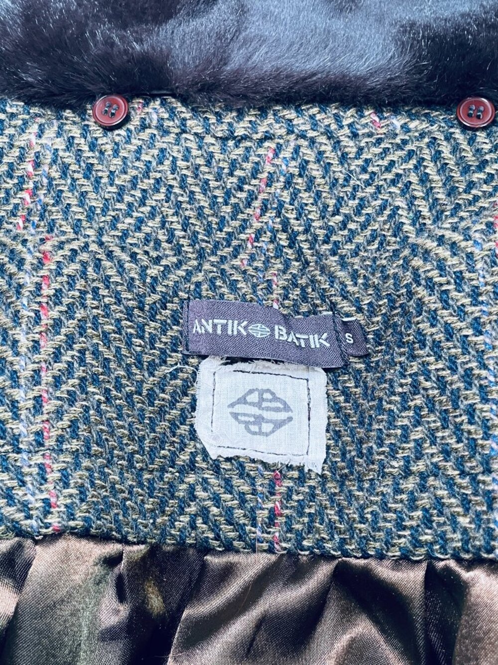 ANTIK BATIK 100% Wool Tweed Coat with Fur Collar & Embroidered Trim Size S - Picture 3 of 9